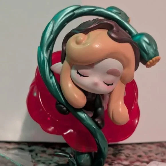 Pop Mart Chaka Luminous Reverie  "Spinning" - Picture 2 of 7